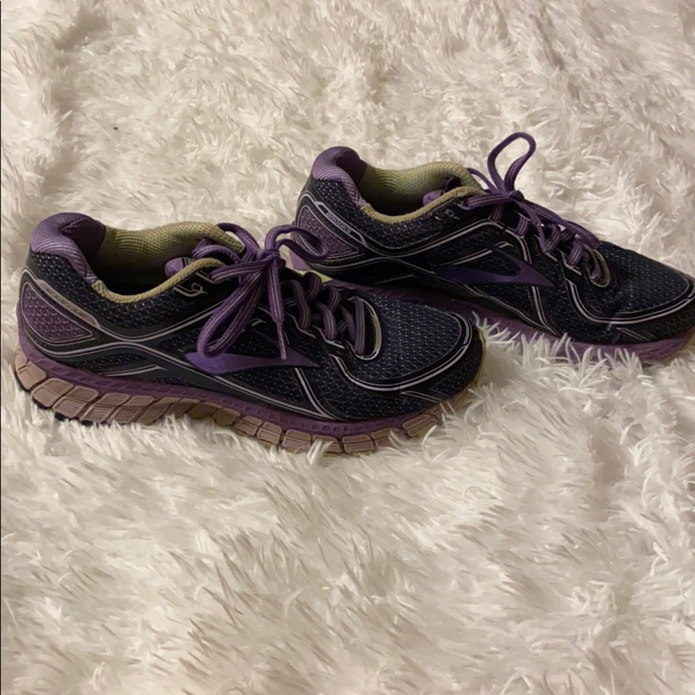 Women’s Brooks Running Shoes